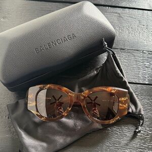 Balenciaga tortoiseshell sunglasses - Never worn!